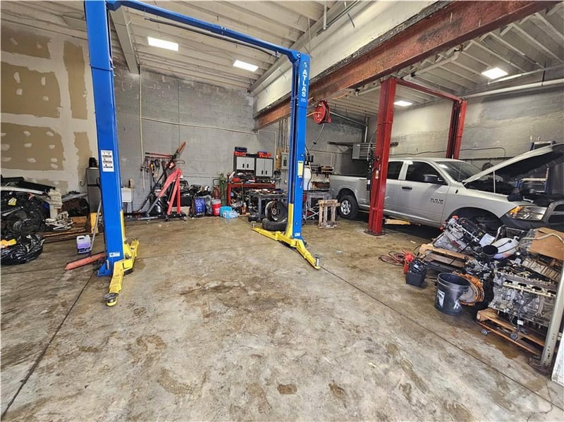 1201 Van Brunt Blvd, Kansas City, MO 64127