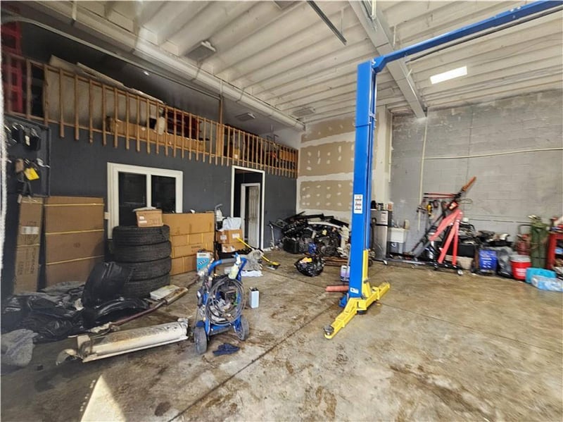 1201 Van Brunt Blvd, Kansas City, MO 64127