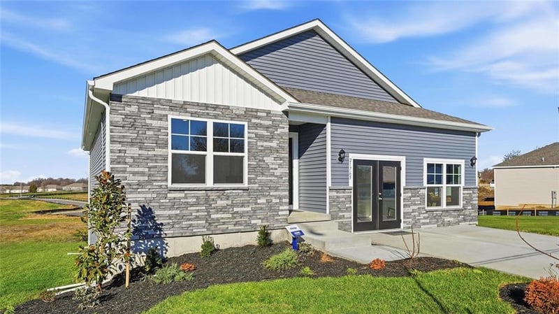 609 Fallen Leaf Dr, Belton, MO 64012