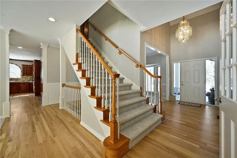 4617 Birkdale Ct, Lee's Summit, MO 64064