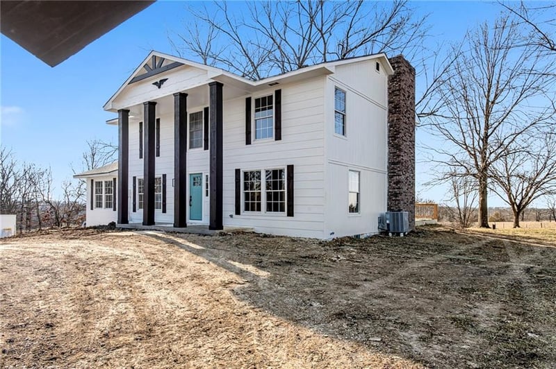 26 365th Rd, Warrensburg, MO 64093