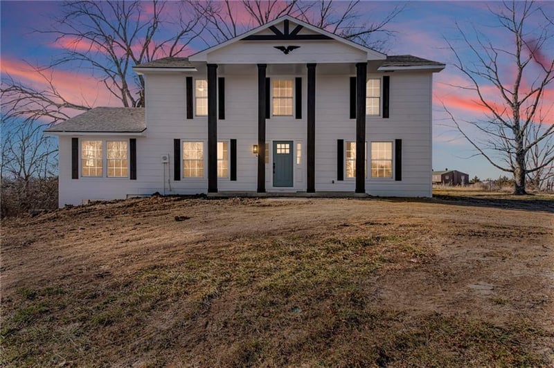 26 365th Rd, Warrensburg, MO 64093