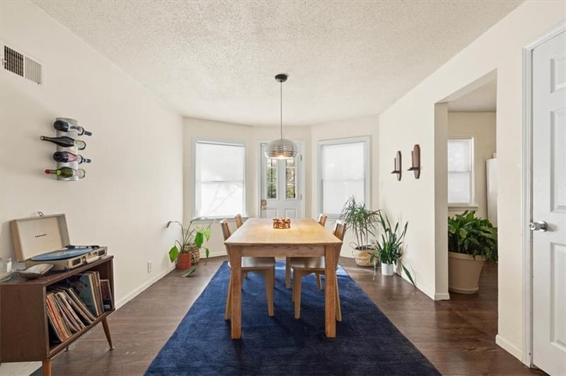 5806 Highland Ave, Kansas City, MO 64110