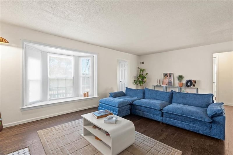 5806 Highland Ave, Kansas City, MO 64110