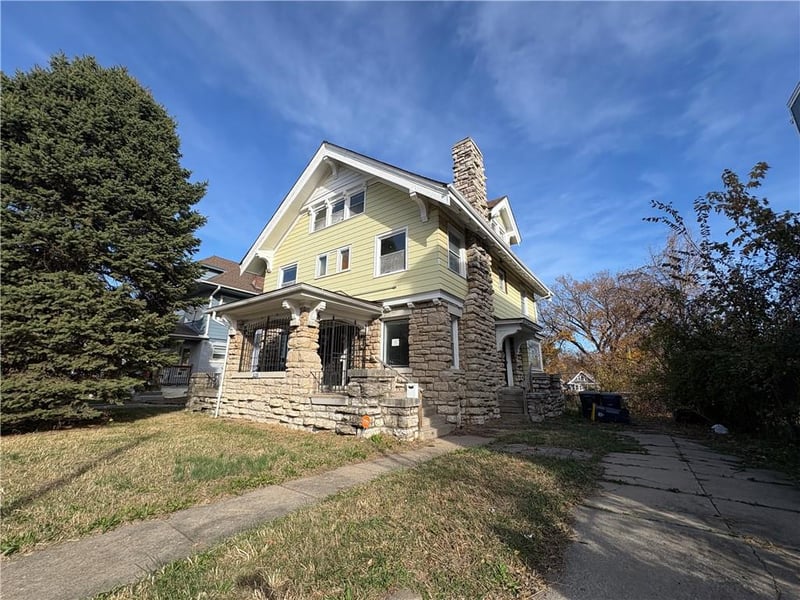 3235 Garfield Ave, Kansas City, MO 64109
