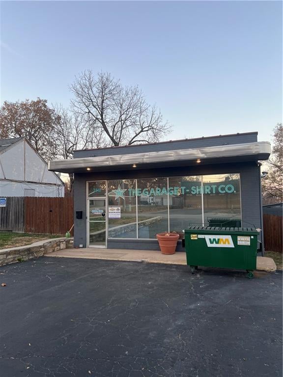 3410 Gibbs Rd, Kansas City, KS 66106