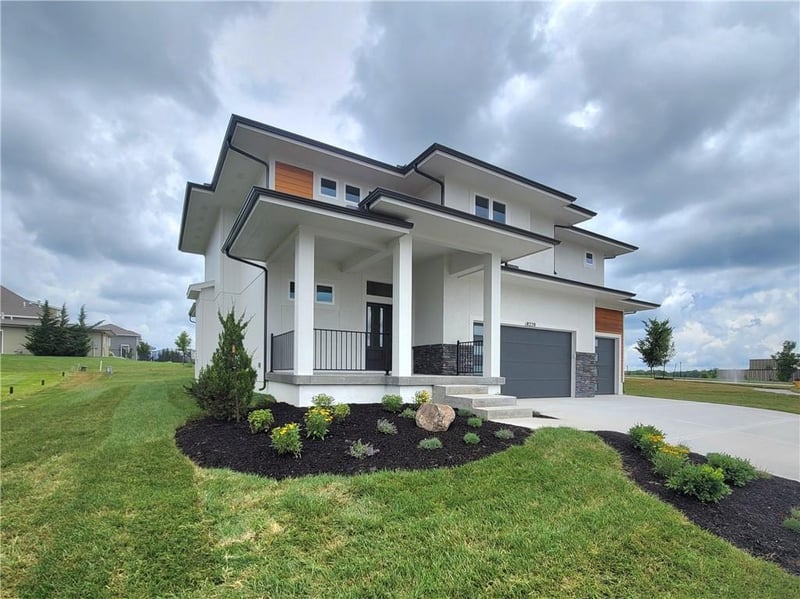 18220 Century St, Overland Park, KS 66013
