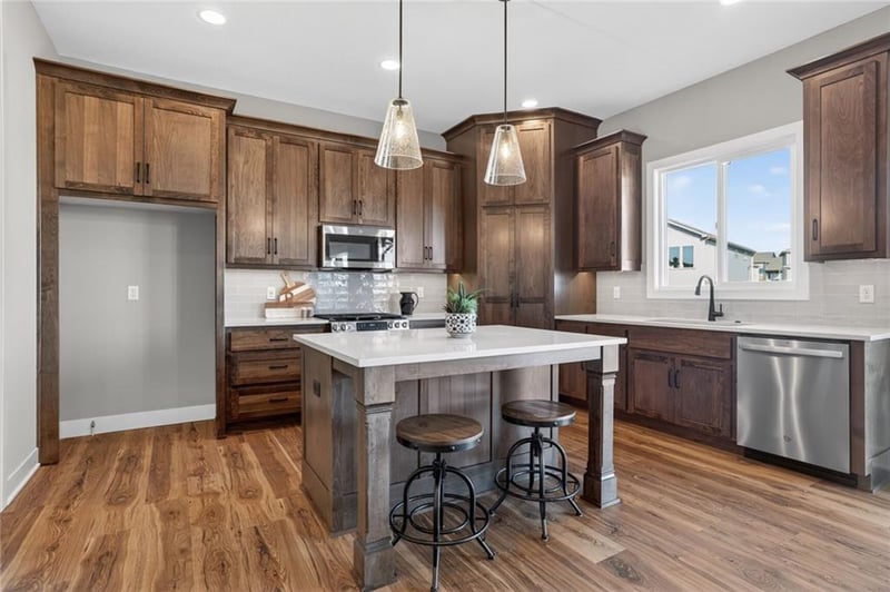 1508 Arborpark Ter, Lee's Summit, MO 64082