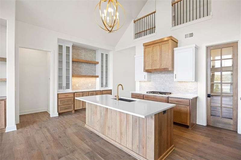 17028 Rosehill St, Overland Park, KS 66221