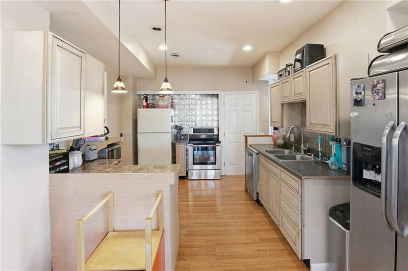 8414 Cernech Rd, Kansas City, KS 66109