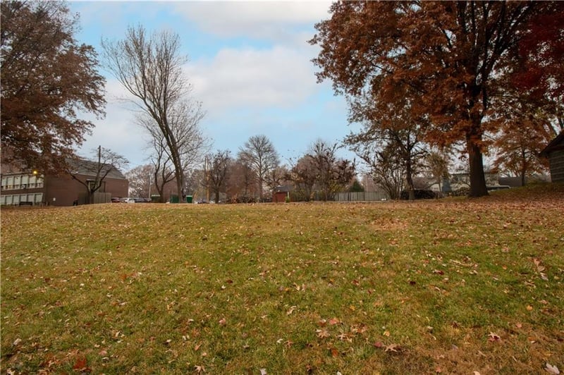 71st Ter, Overland Park, KS 66204