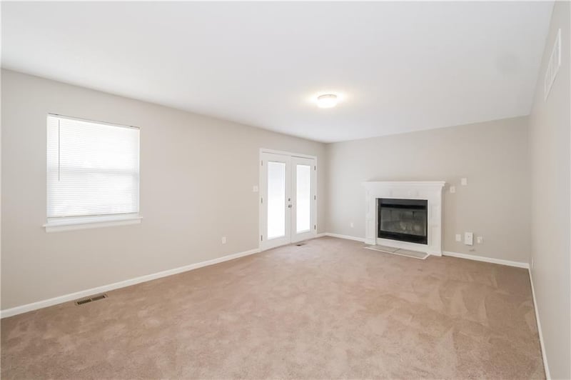 408 Washington St, Raymore, MO 64083