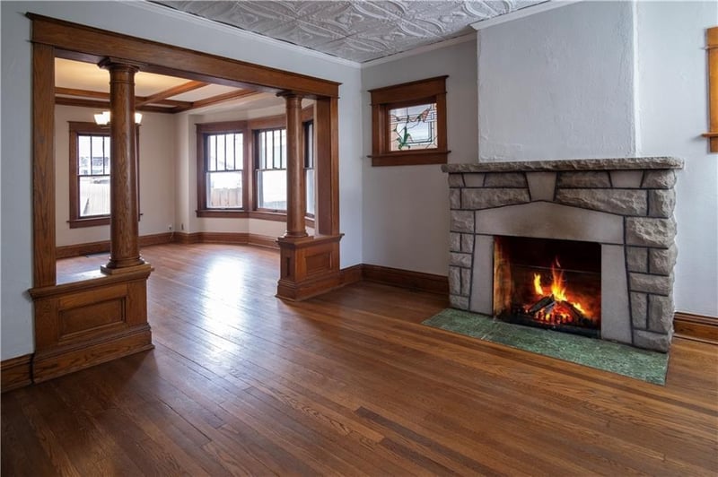 4201 Holly St, Kansas City, MO 64111