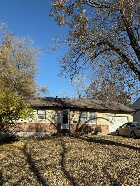 6010 149th St, Grandview, MO 64030