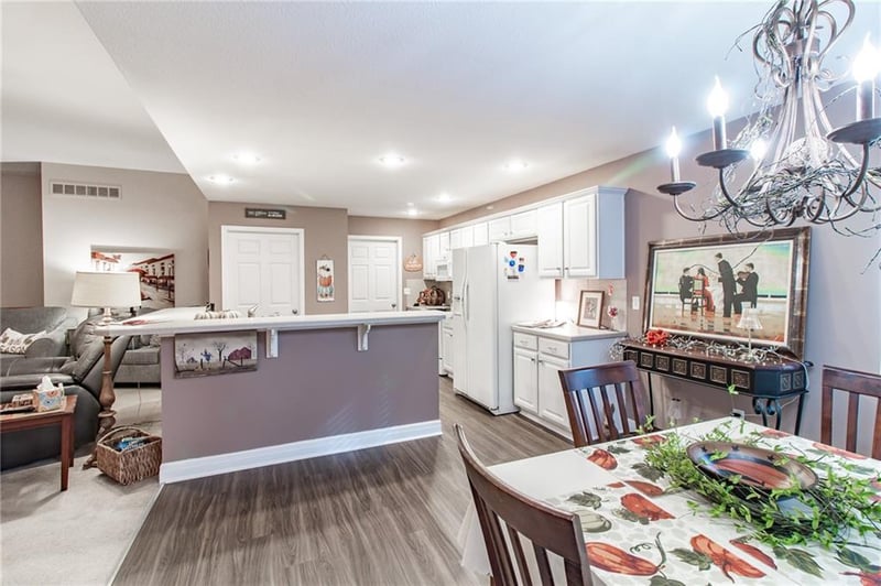 15805 27th St, Independence, MO 64055