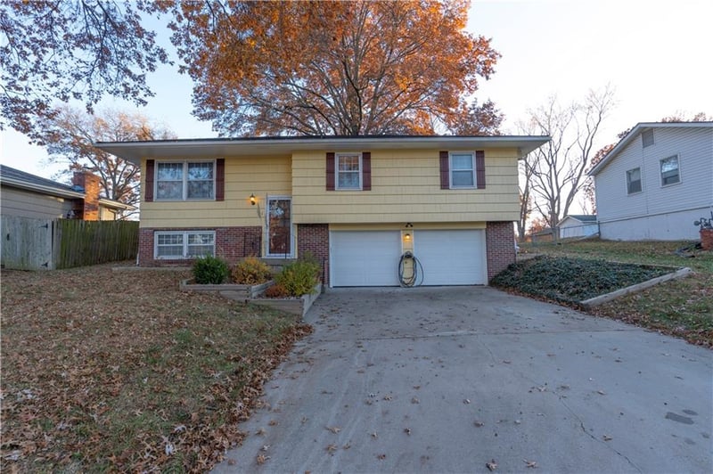 131 E 132nd Ter, Kansas City, MO 64145
