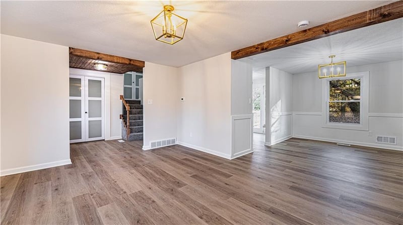 9841 Melrose St, Overland Park, KS 66214