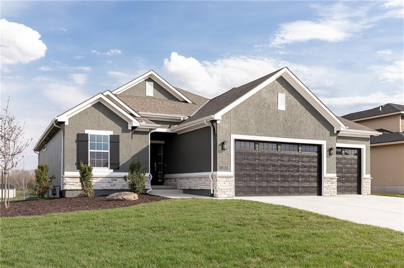 3353 W 187th St, Overland Park, KS 66085
