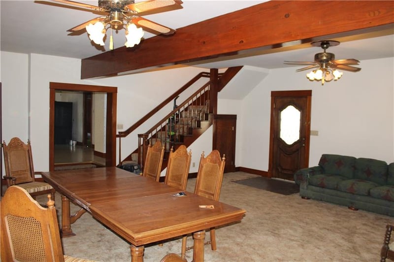 2011 English St, Pittsburg, KS 66762
