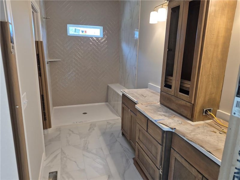 4490 Aspen Dr, Basehor, KS 66007