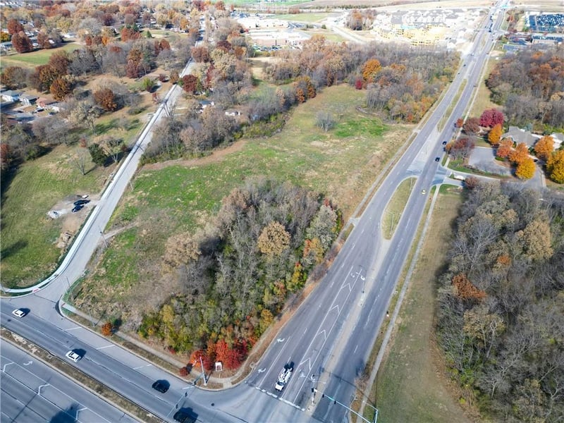 8500 Baughman Rd, Kansas City, MO 64154