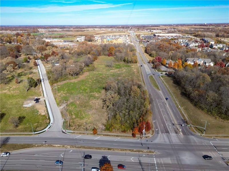 8500 Baughman Rd, Kansas City, MO 64154