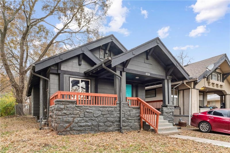 4224 Agnes Ave, Kansas City, MO 64130