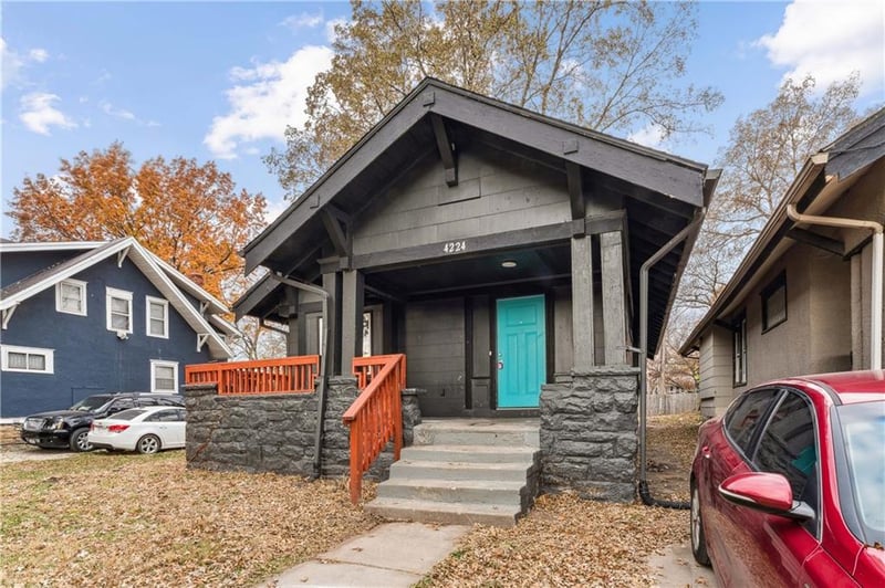 4224 Agnes Ave, Kansas City, MO 64130