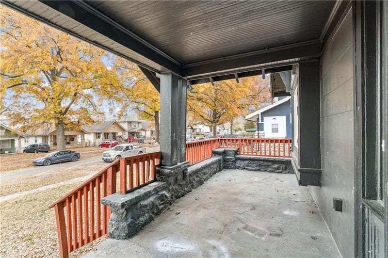 4224 Agnes Ave, Kansas City, MO 64130