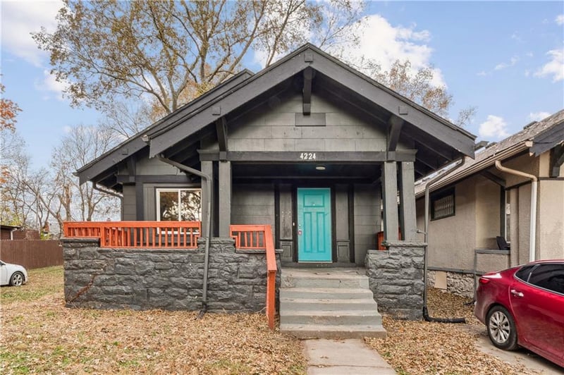4224 Agnes Ave, Kansas City, MO 64130