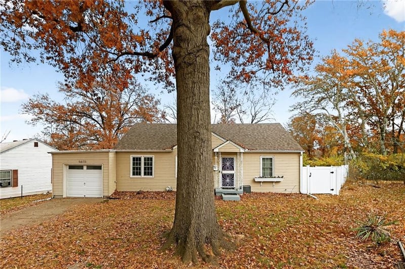 5615 Oakland Ave, Kansas City, MO 64129