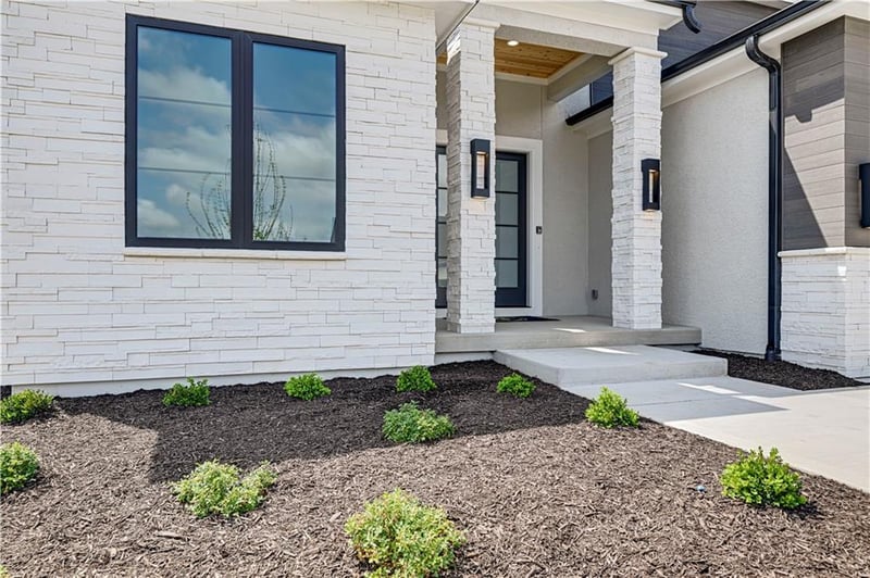 11707 181st Ter, Overland Park, KS 66013
