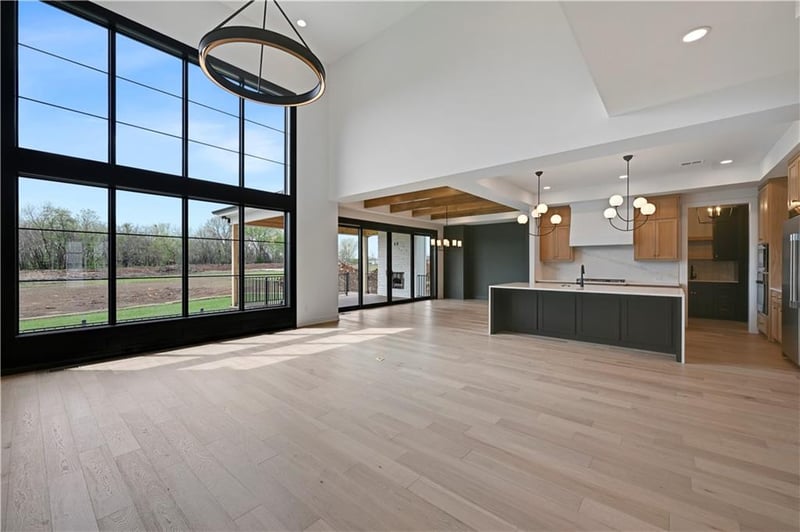 11707 W 181st Ter, Overland Park, KS 66013