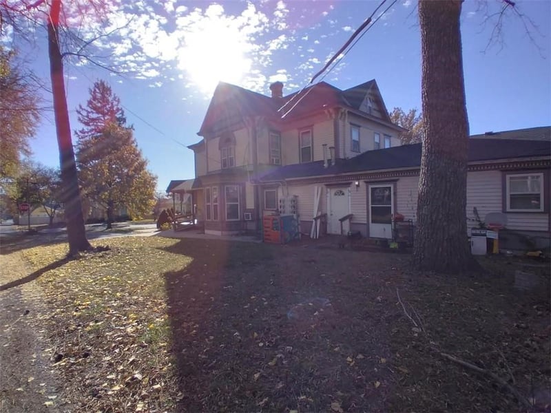 416 Franklin St, Liberty, MO 64068