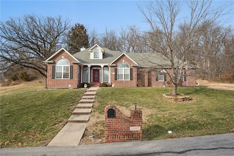 15102 NW 72nd St, Kansas City, MO 64152