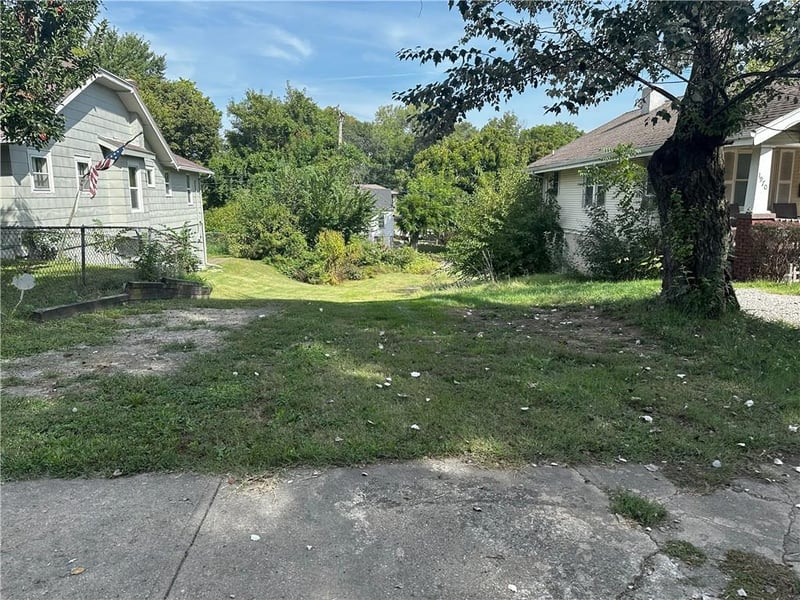 1972 Garfield Ave, Kansas City, KS 66104