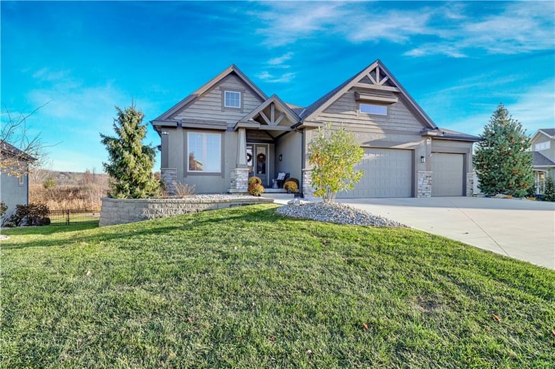 15775 Chadwick St, Overland Park, KS 66224