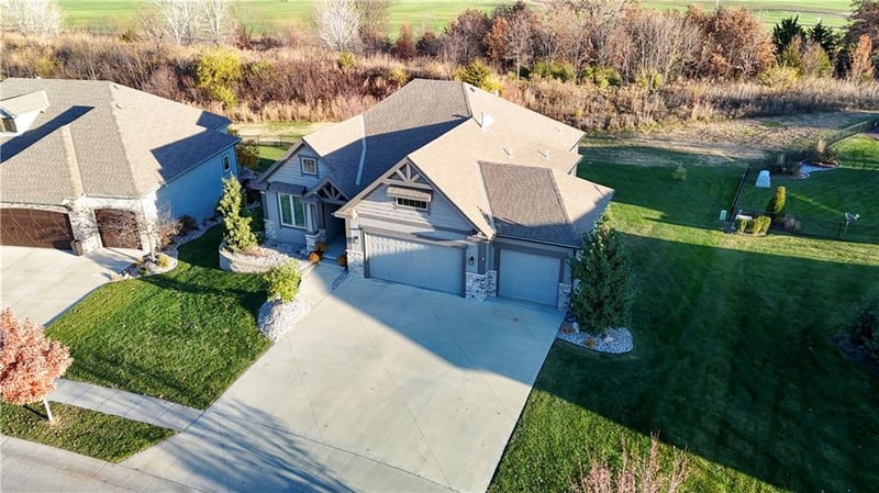 15775 Chadwick St, Overland Park, KS 66224