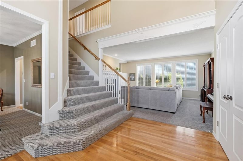 15821 Rosewood St, Overland Park, KS 66224