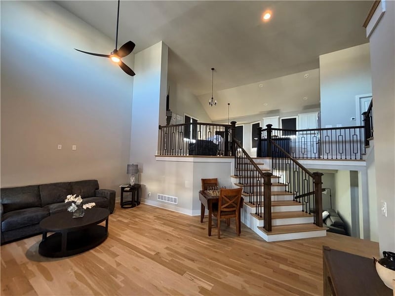 22641 87th Ter, Lenexa, KS 66227