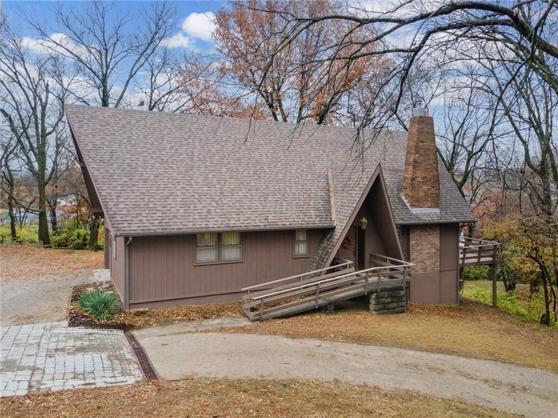 111 Oak St, Warrensburg, MO 64093