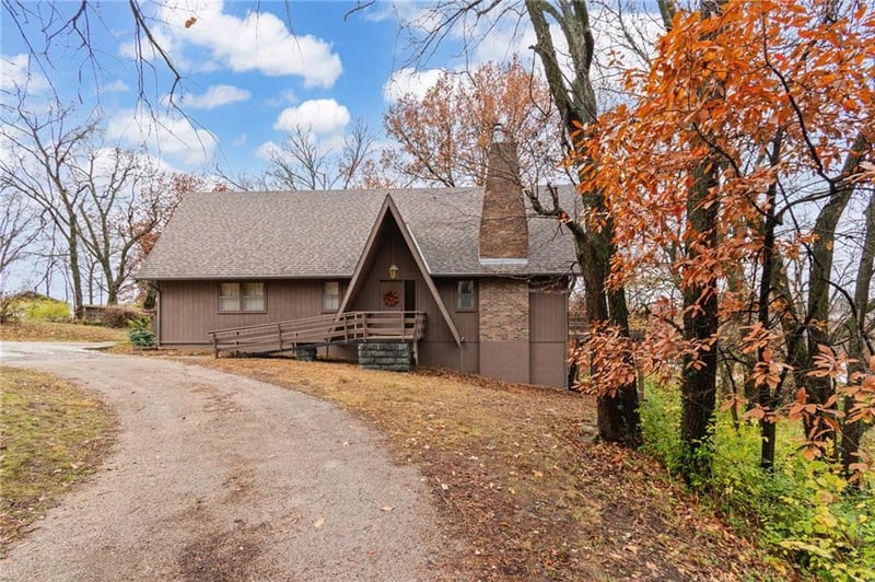111 Oak St, Warrensburg, MO 64093