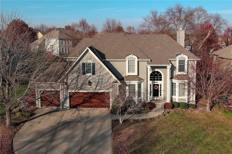 5102 W 161st Ter, Overland Park, KS 66085