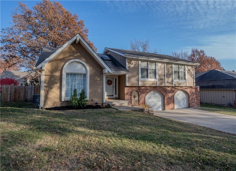 11623 Locust St, Kansas City, MO 64131