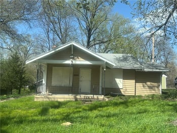 5000 Yecker Ave, Kansas City, KS 66104