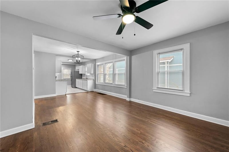 6042 Park Ave, Kansas City, MO 64130