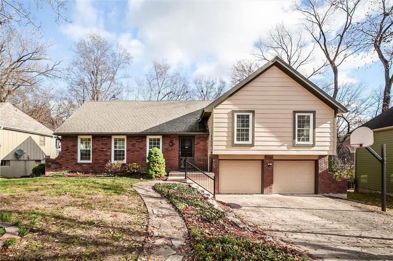 1509 99th St, Kansas City, MO 64155