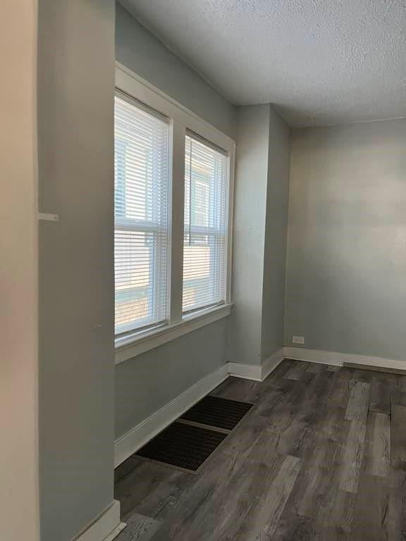 3936 Wabash Ave, Kansas City, MO 64130