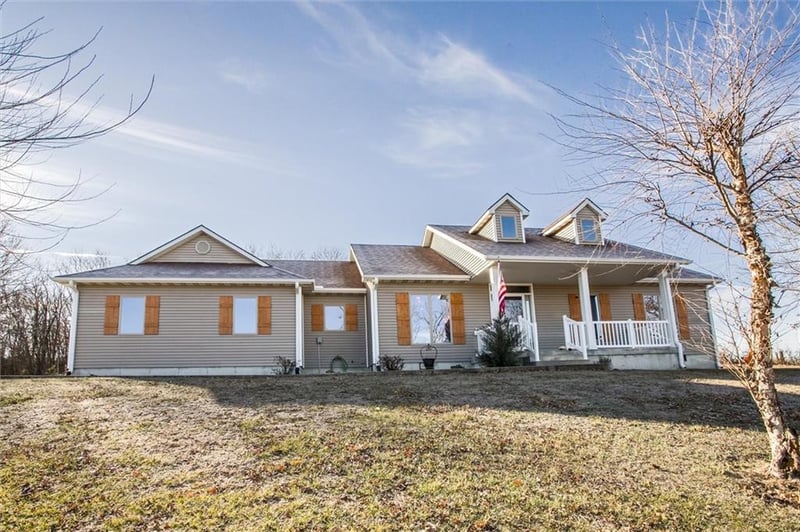 2312 SE Rattle Snake Hill Rd, Butler, MO 64730