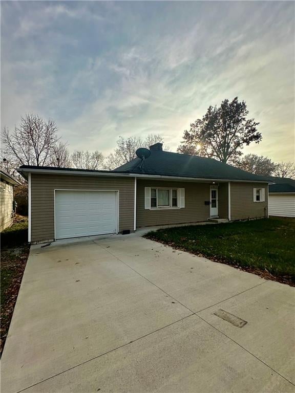 724 3rd St, Maryville, MO 64468